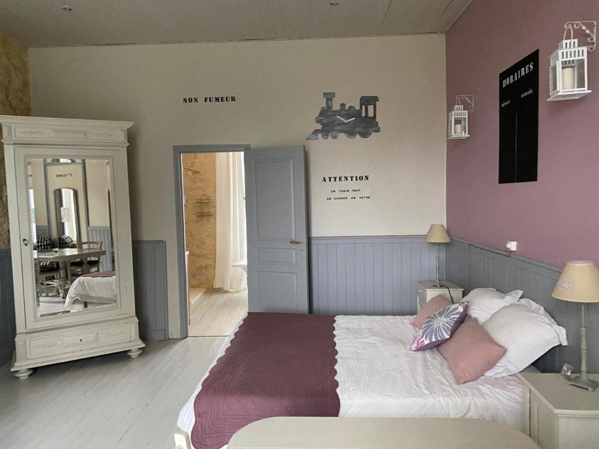 La Gare Bed & Breakfast Gondrin Bagian luar foto