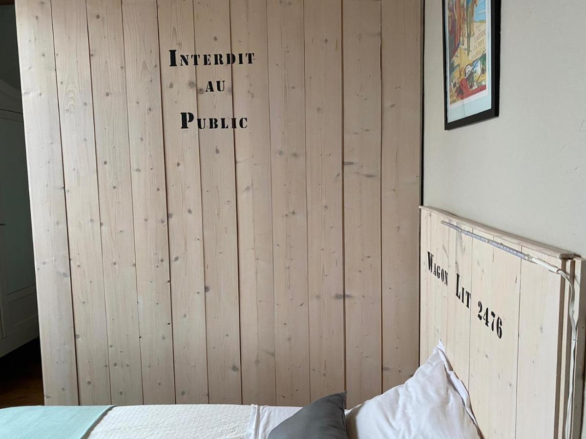 La Gare Bed & Breakfast Gondrin Bagian luar foto