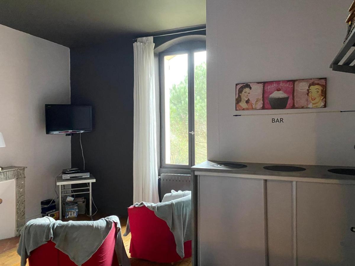 La Gare Bed & Breakfast Gondrin Bagian luar foto