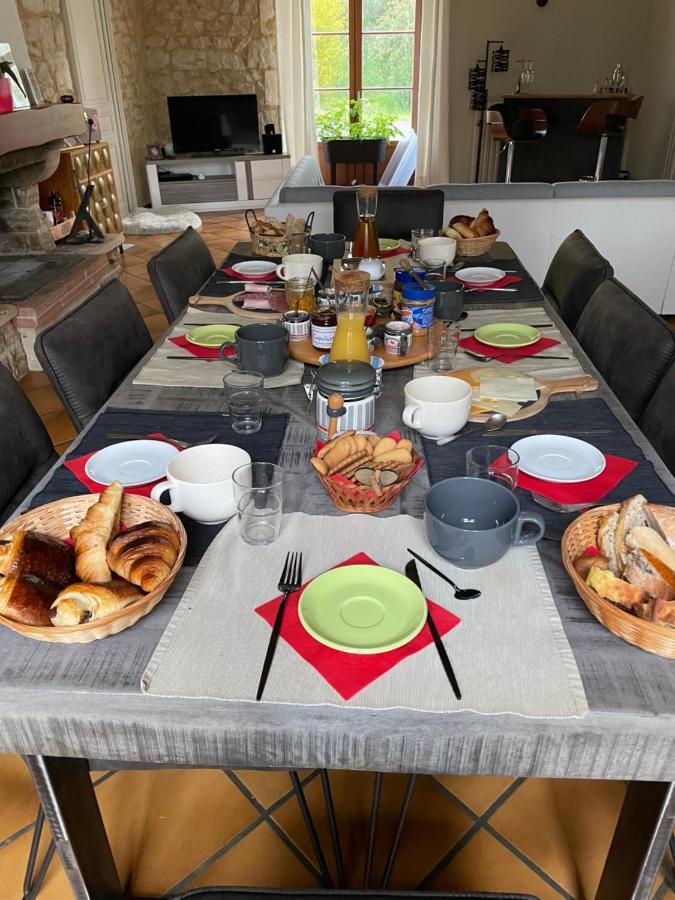 La Gare Bed & Breakfast Gondrin Bagian luar foto