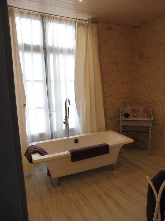 La Gare Bed & Breakfast Gondrin Bagian luar foto