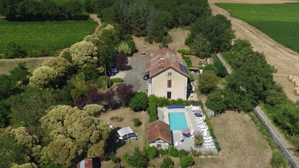 La Gare Bed & Breakfast Gondrin Bagian luar foto