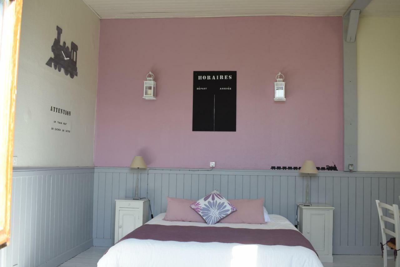 La Gare Bed & Breakfast Gondrin Bagian luar foto